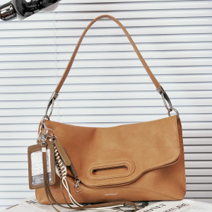 Camel Commuter Flap Bag "Autumn - Winter Chic" - Image 3